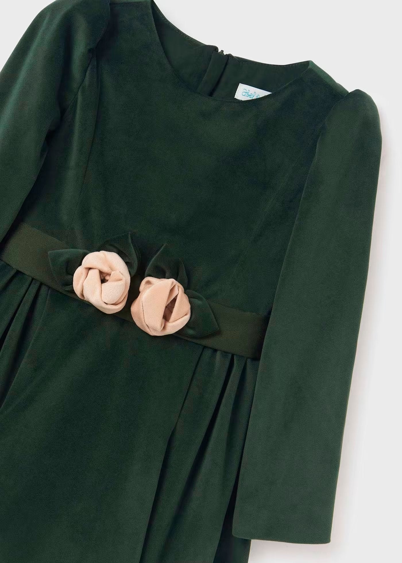 vestido terciopelo verde 2 rosas en la cintura