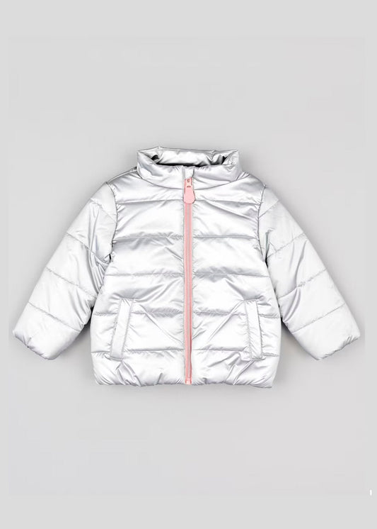 chamarra acolchada color plata, zipper rosa pastel, marca losan