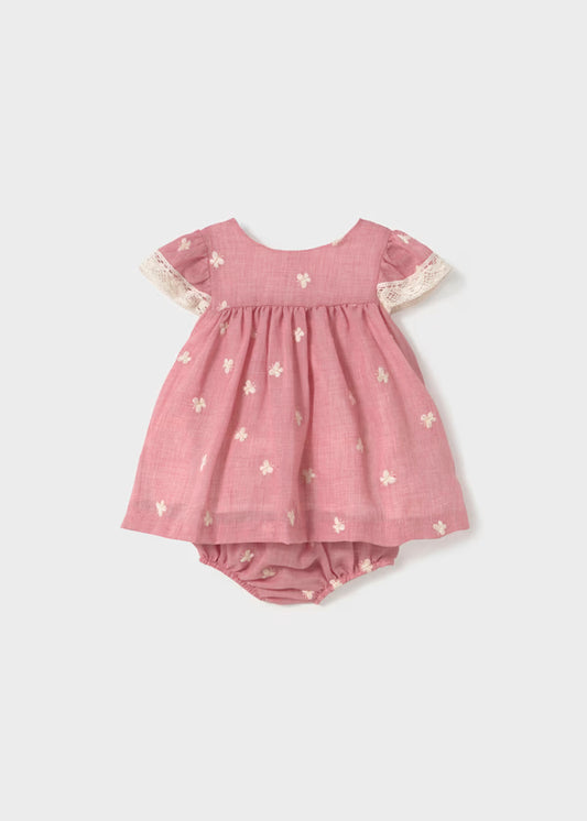 Vestido con cubrepañal bordado,tono rosado, recién nacida