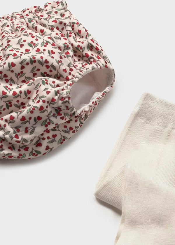 Conjunto 3 piezas, jersey, leotardo y short guinda y crema