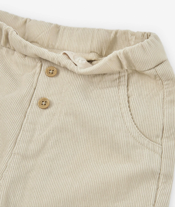 pantalón de pana color beige claro