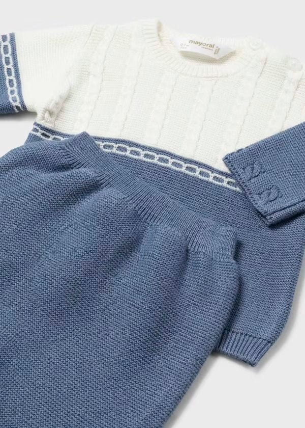 conjunto pantalón y jersey color azul, para bebé