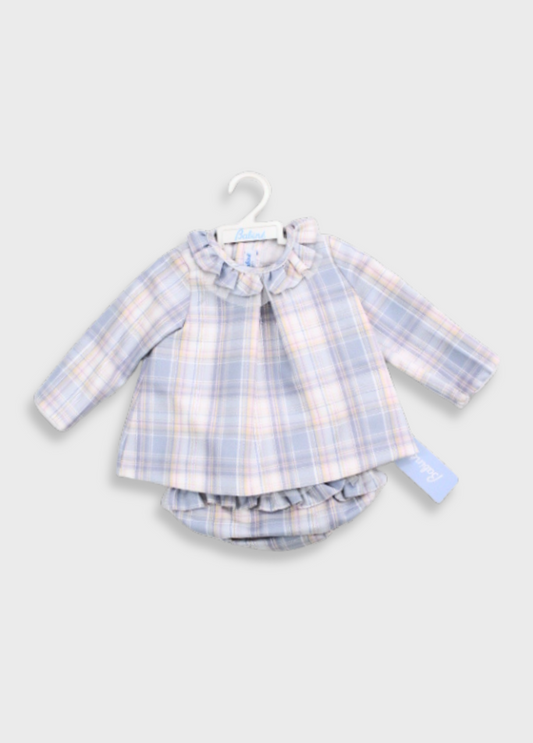 conjunto vestido cuadros cruzado con volante colores pastel