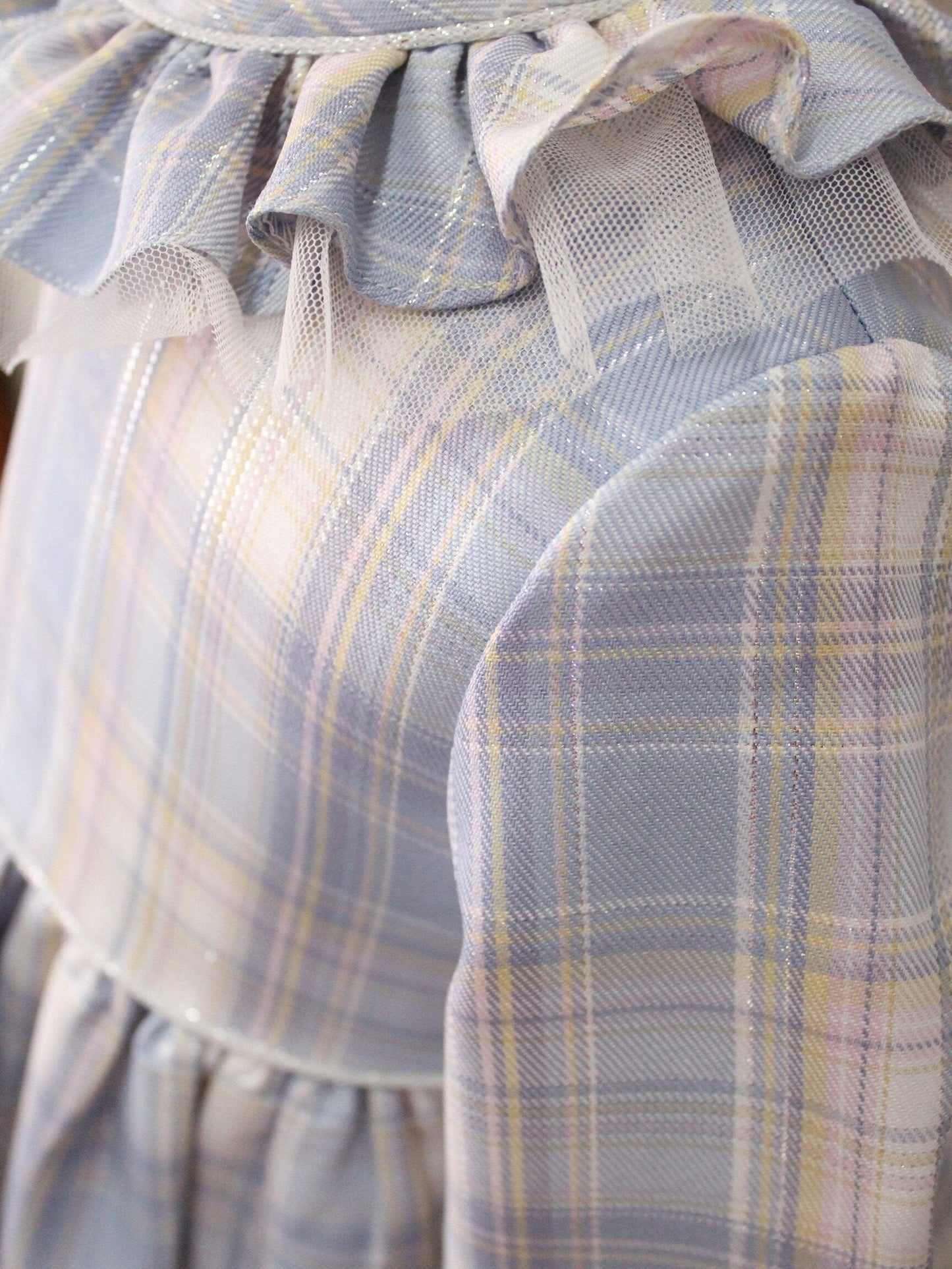 vestido corte cintura alta, cuadros pastel