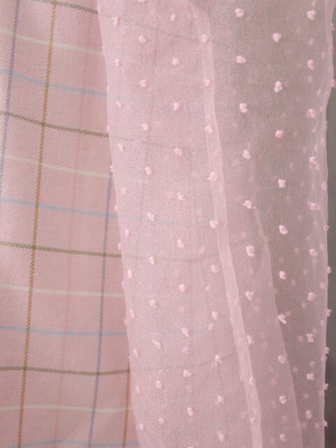 Vestido recto con mangas traslucidas de tul plumeti, rosa