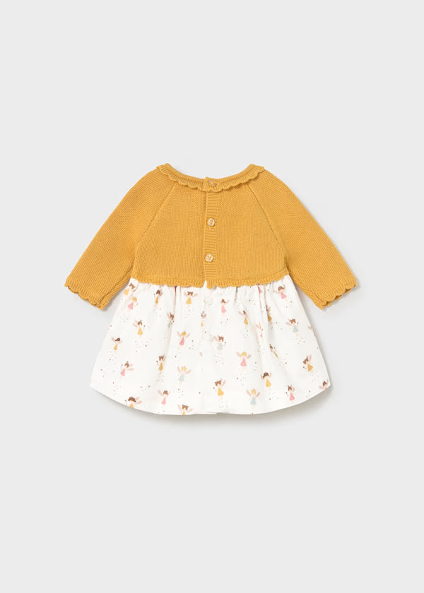 Vestido tricot color manzanilla