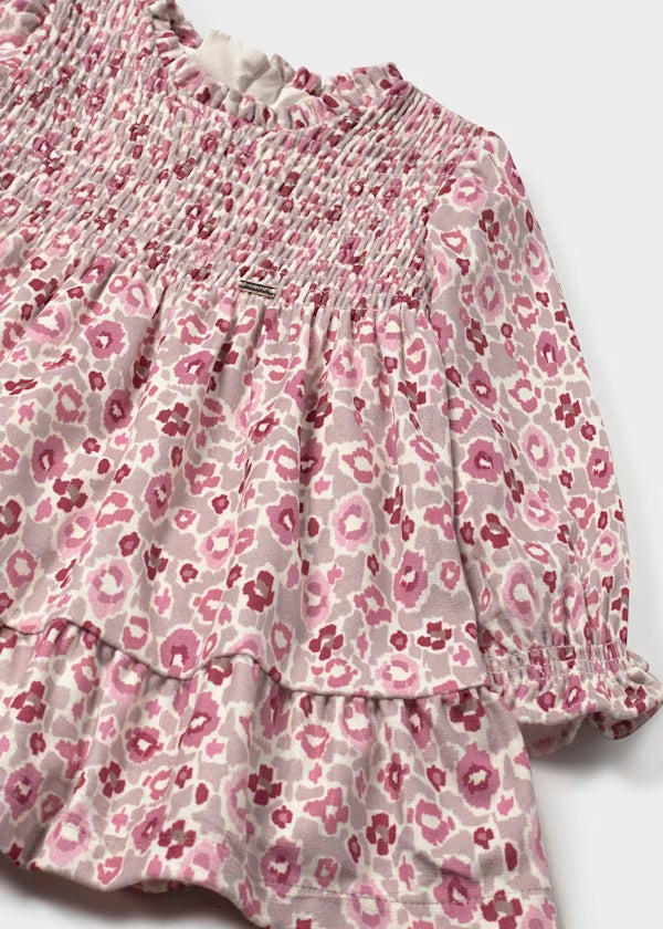 Vestido terciopelo con volantes, Cuarzo