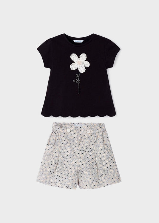 set camiseta y short almendra