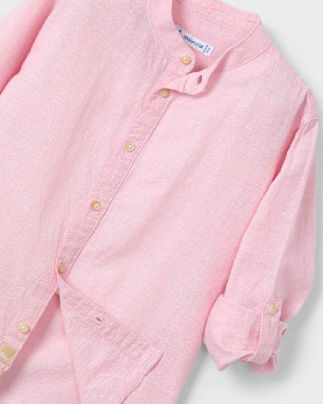 Camisa manga larga con rosa guayaba, cuello mao