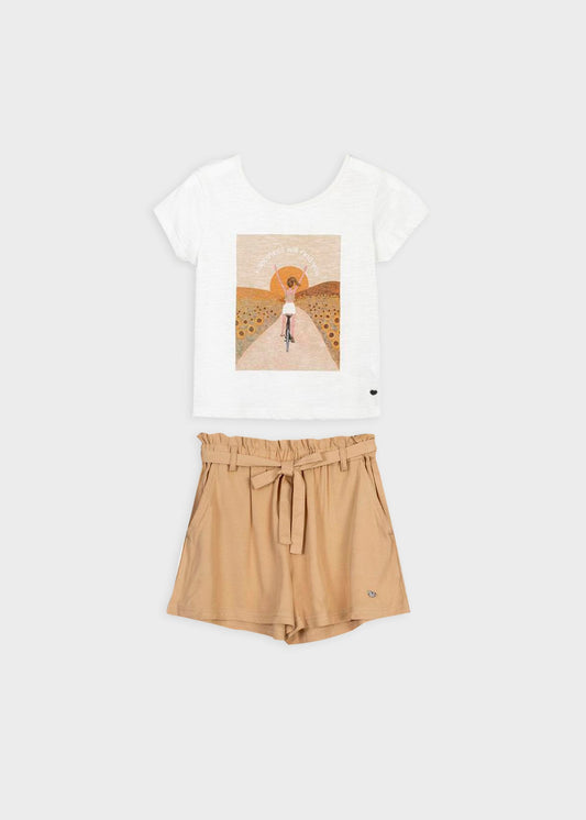 set camiseta con short falda caqui