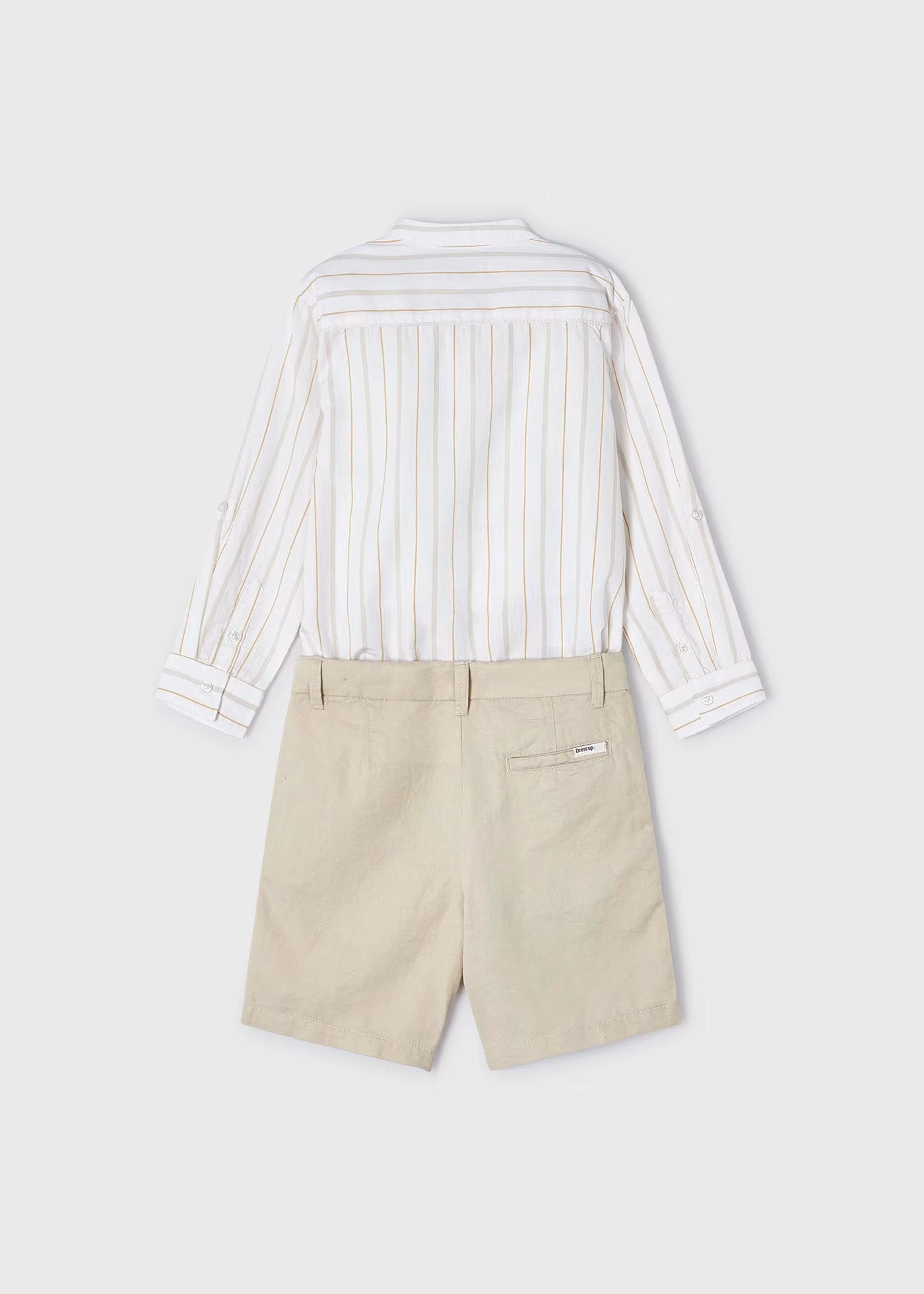 conjunto de vestir color arena, camisa y short