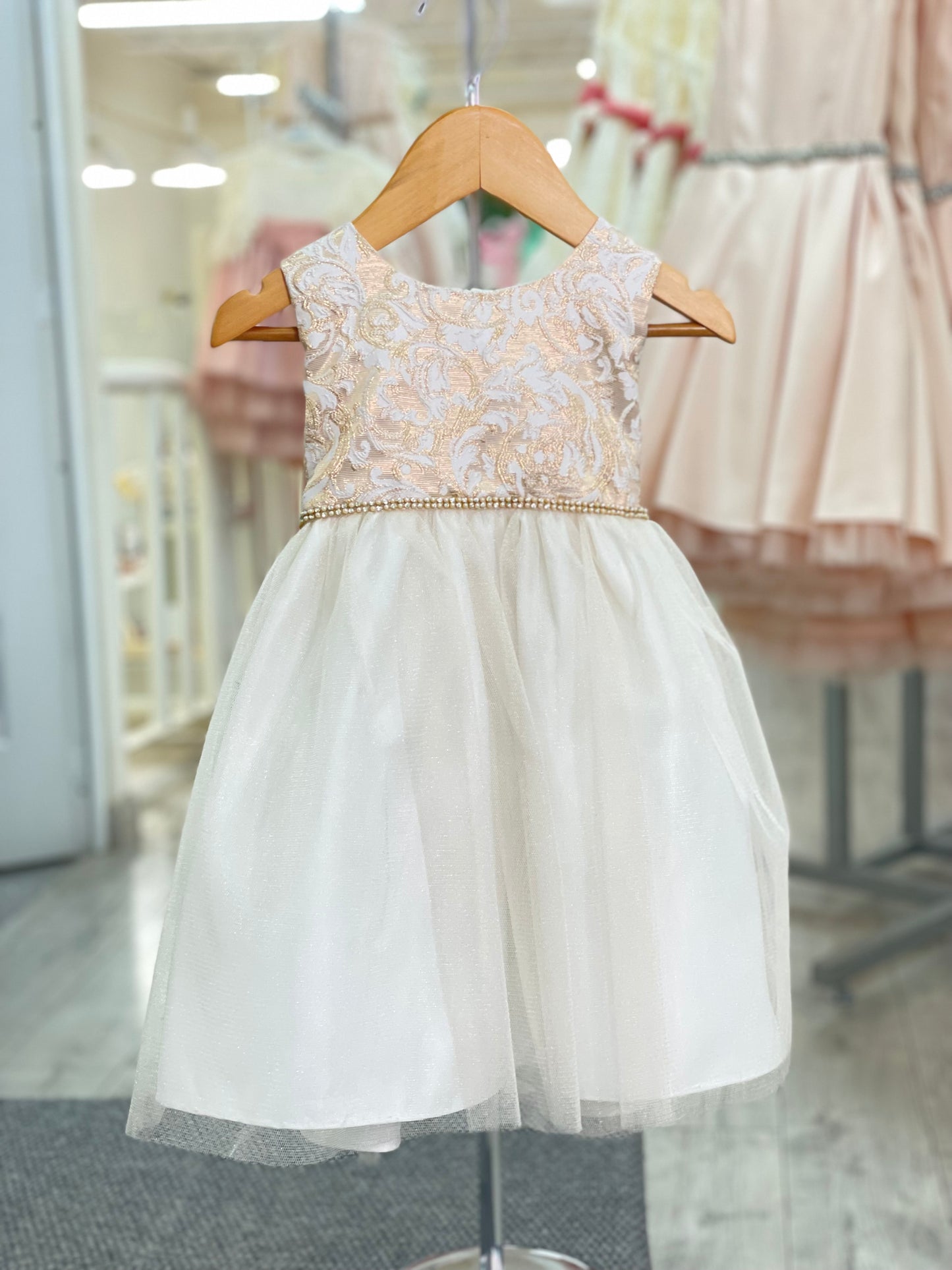 Vestido Ivory Talle Brocado Cinto Cristales