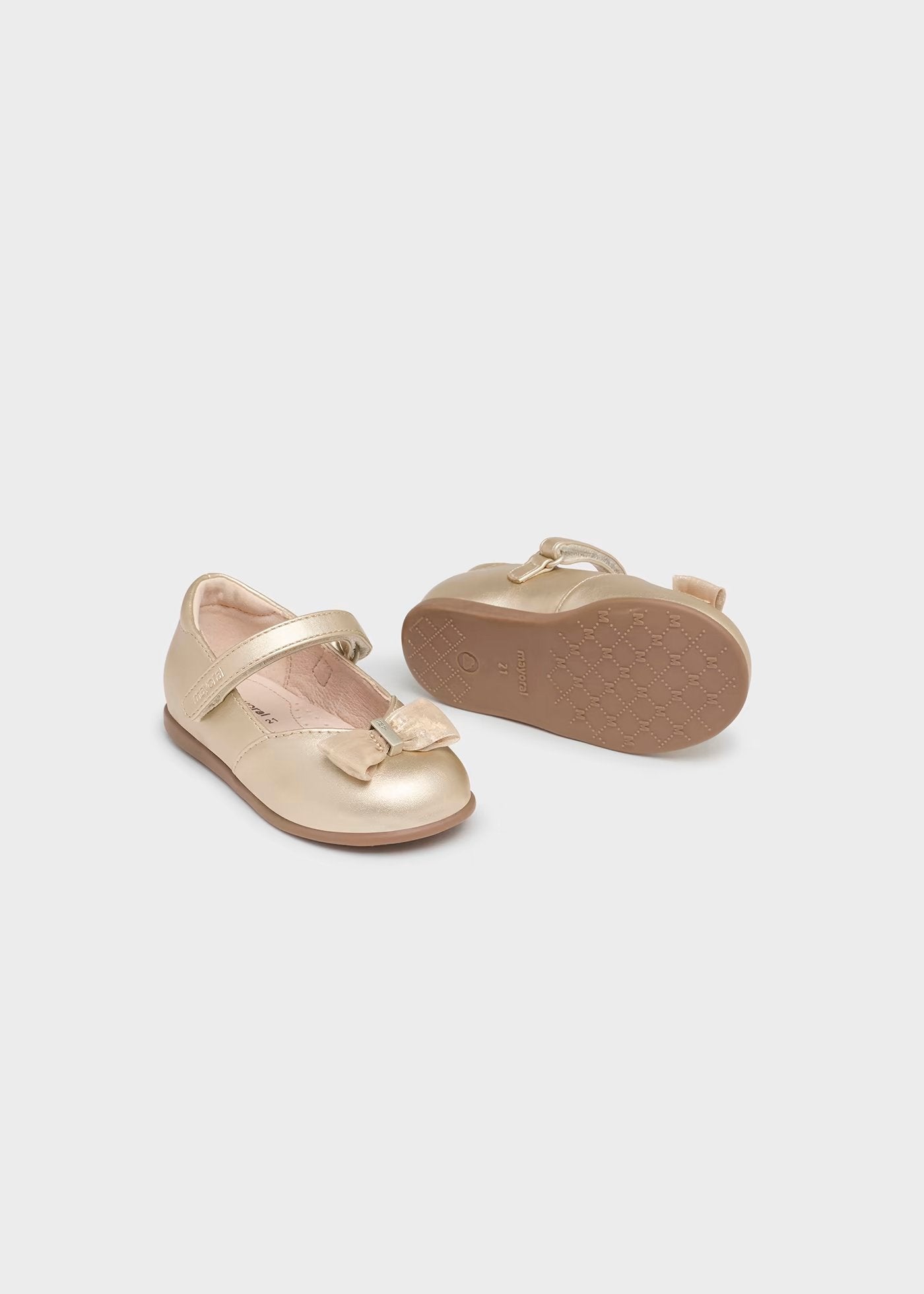 mercedita lazo, color oro, mayoral