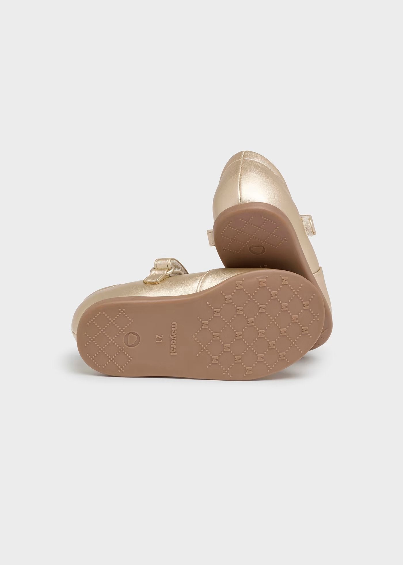 mercedita lazo, color oro, mayoral
