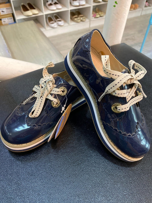 zapato mocasín color azul, para niña mayoral