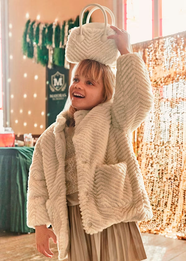 Abrigo largo dos bolsas color arena