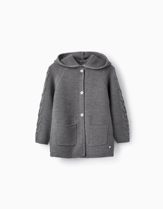 chaqueta de punto gris con capucha para niña