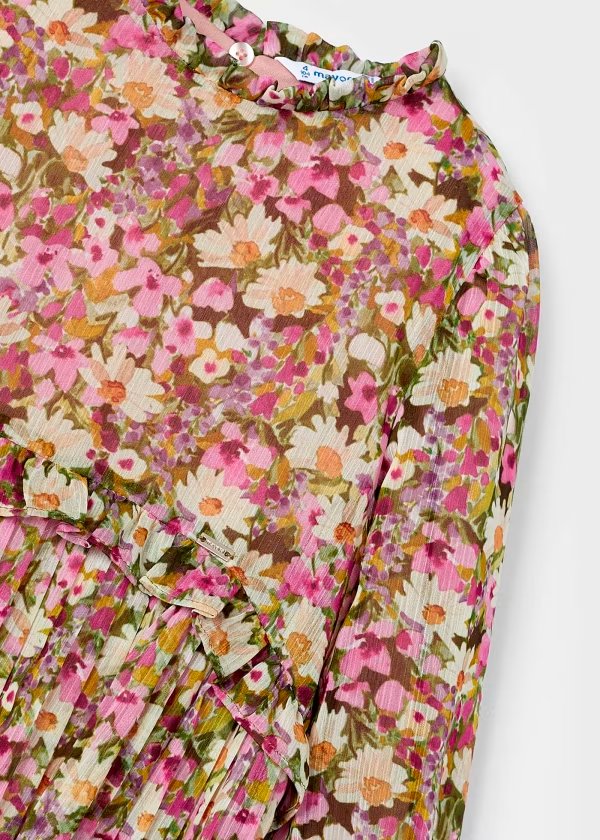 vestido color camelia, manga larga, detalle en cintura. mayoral