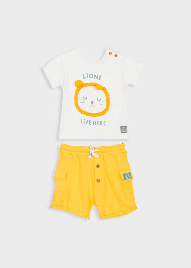 set camiseta leon y short amarillo  con jareta y bolsas