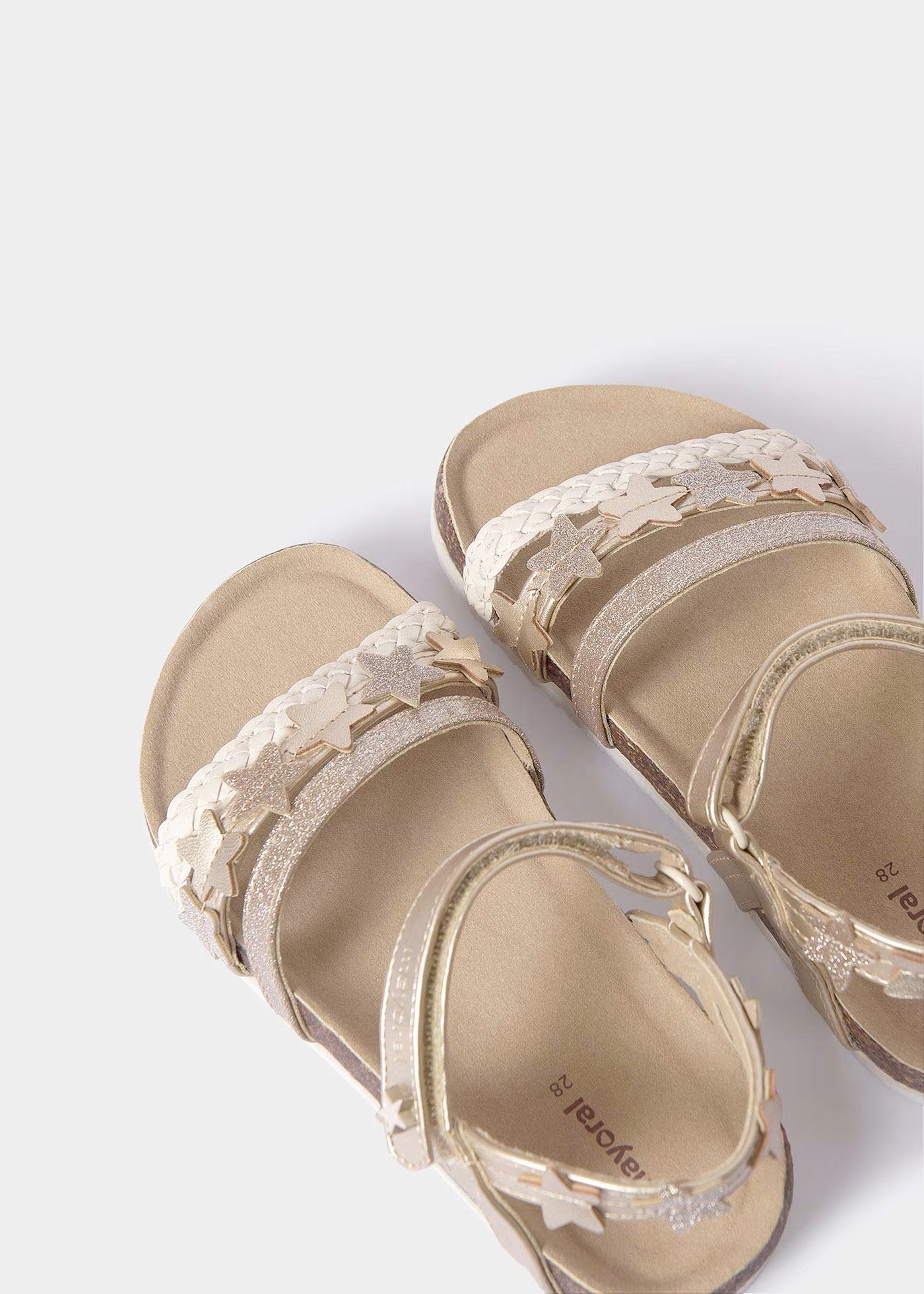 sandalia estrellas oro y suela tipo corcho