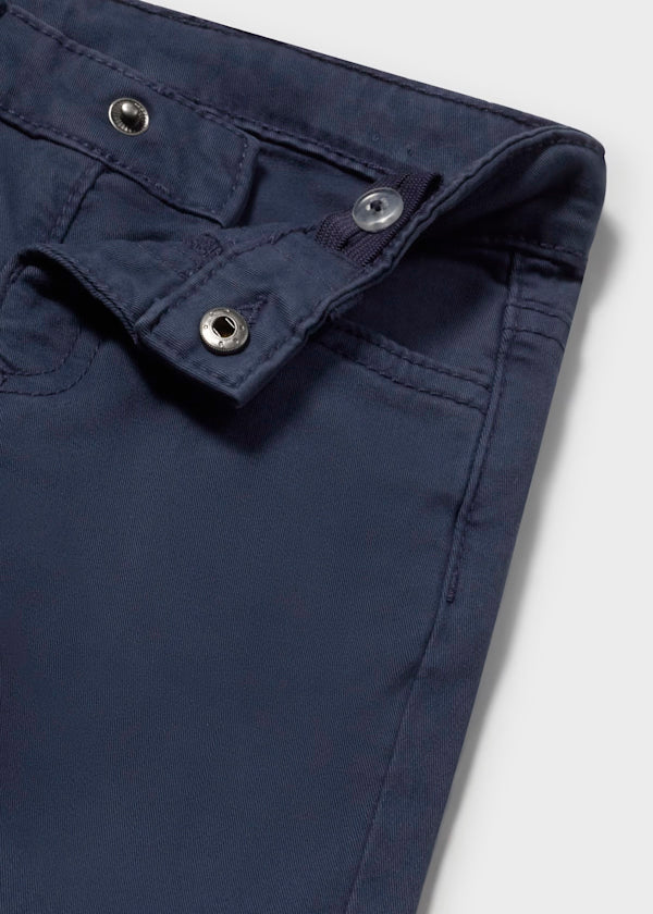 Pantalón slim fit azul