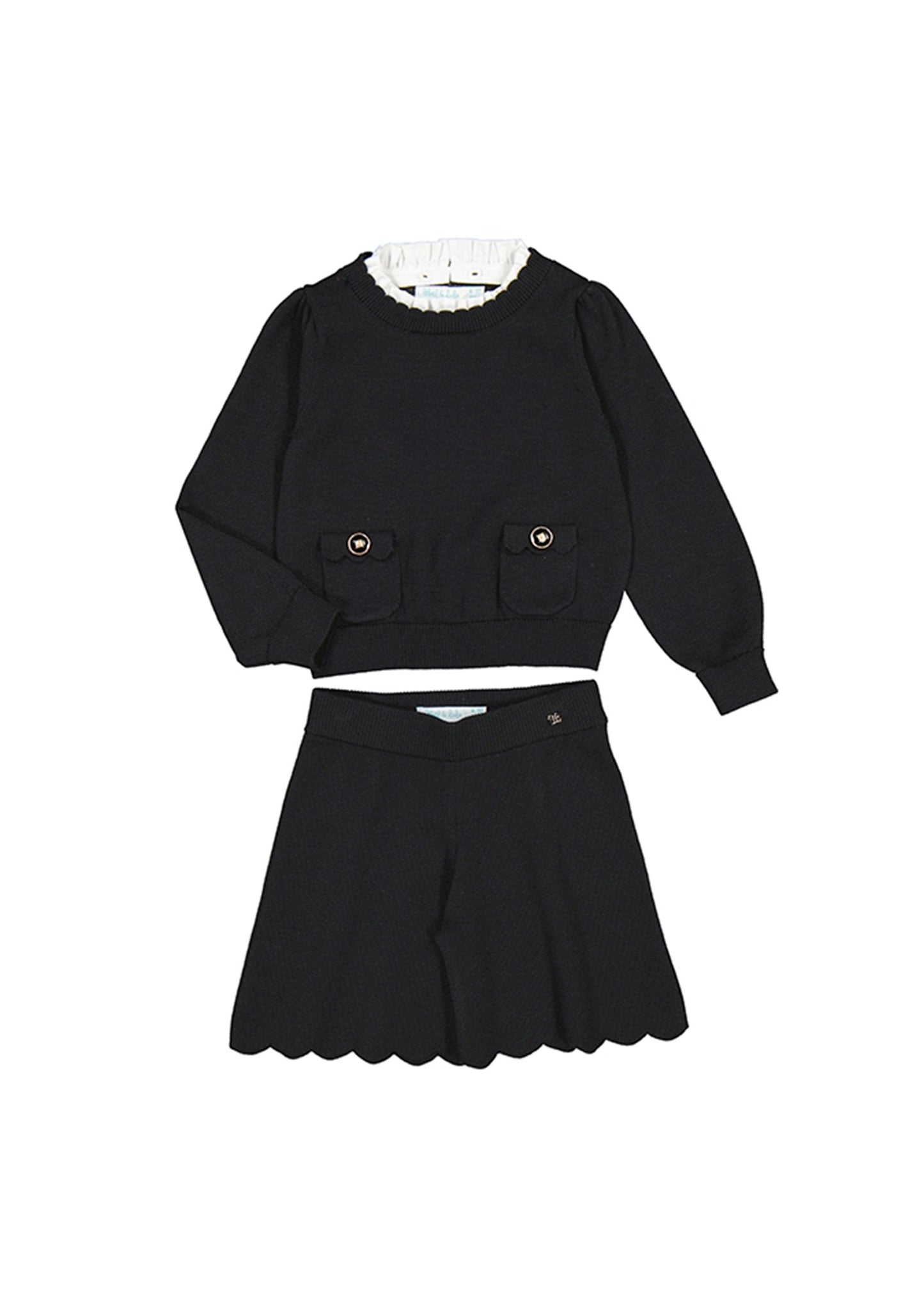conjunto short y jersey color negro con olan en cuello, abel & lula