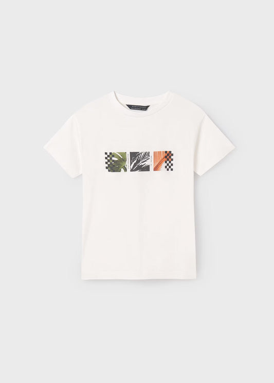 camiseta color blanco, estampado jungla. para niño
