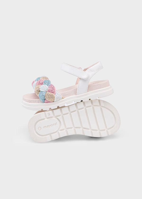 Huarache blanco, trenza colores