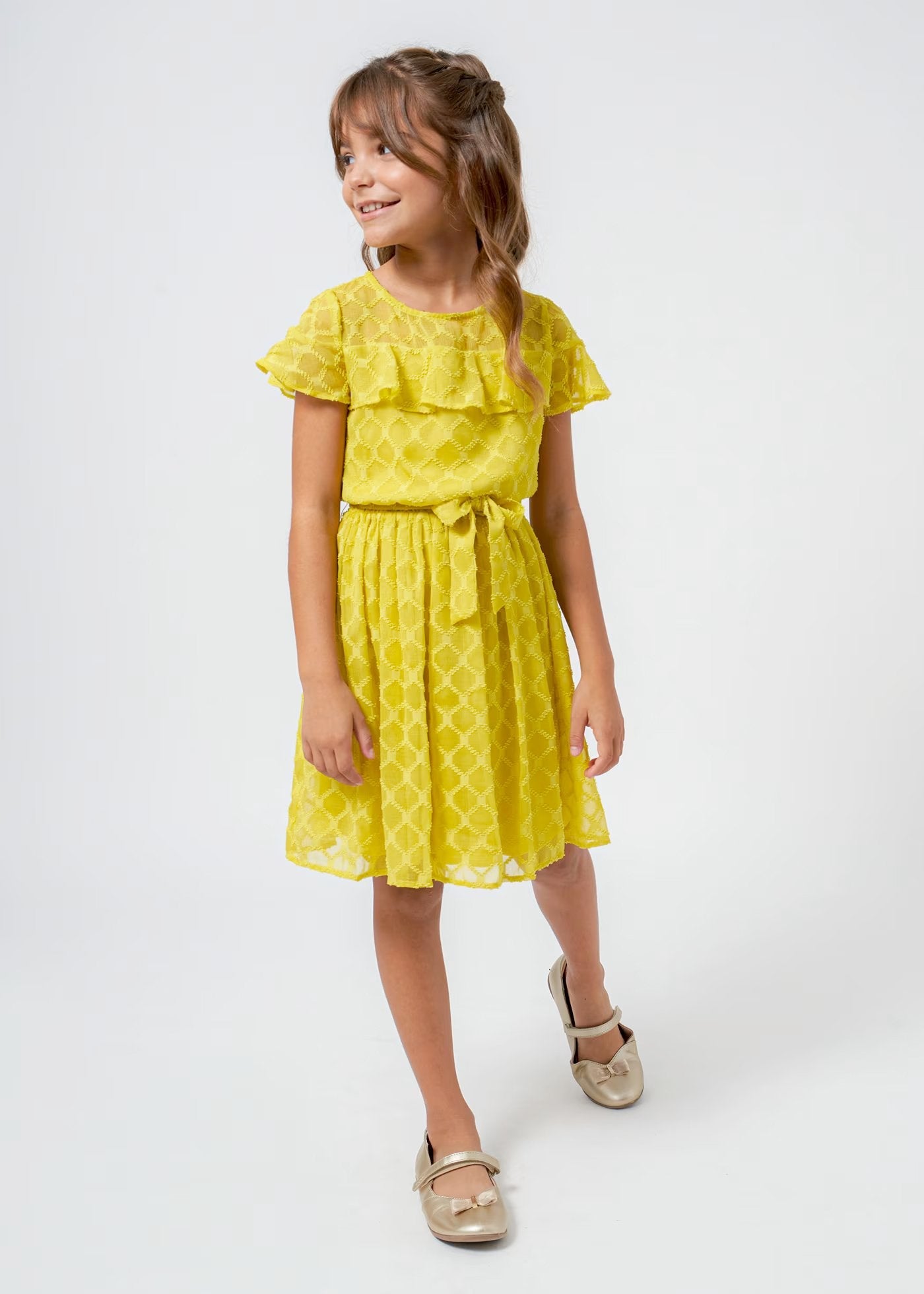 vestido gasa, rombos bordado. amarillo pistacho