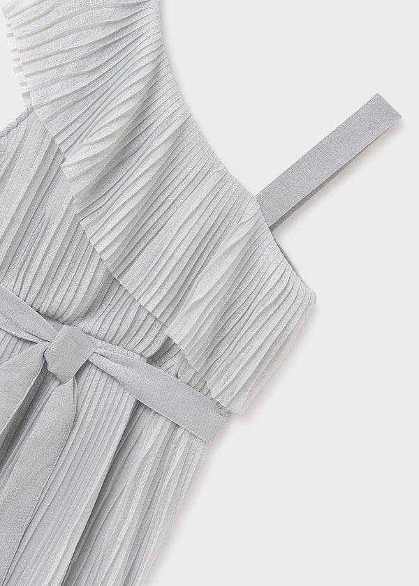 Vestido asimétrico plisado, color plata