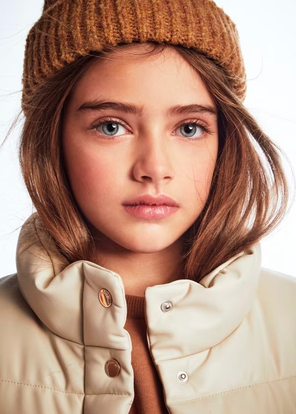 chaleco acolchado mayoral, color beige