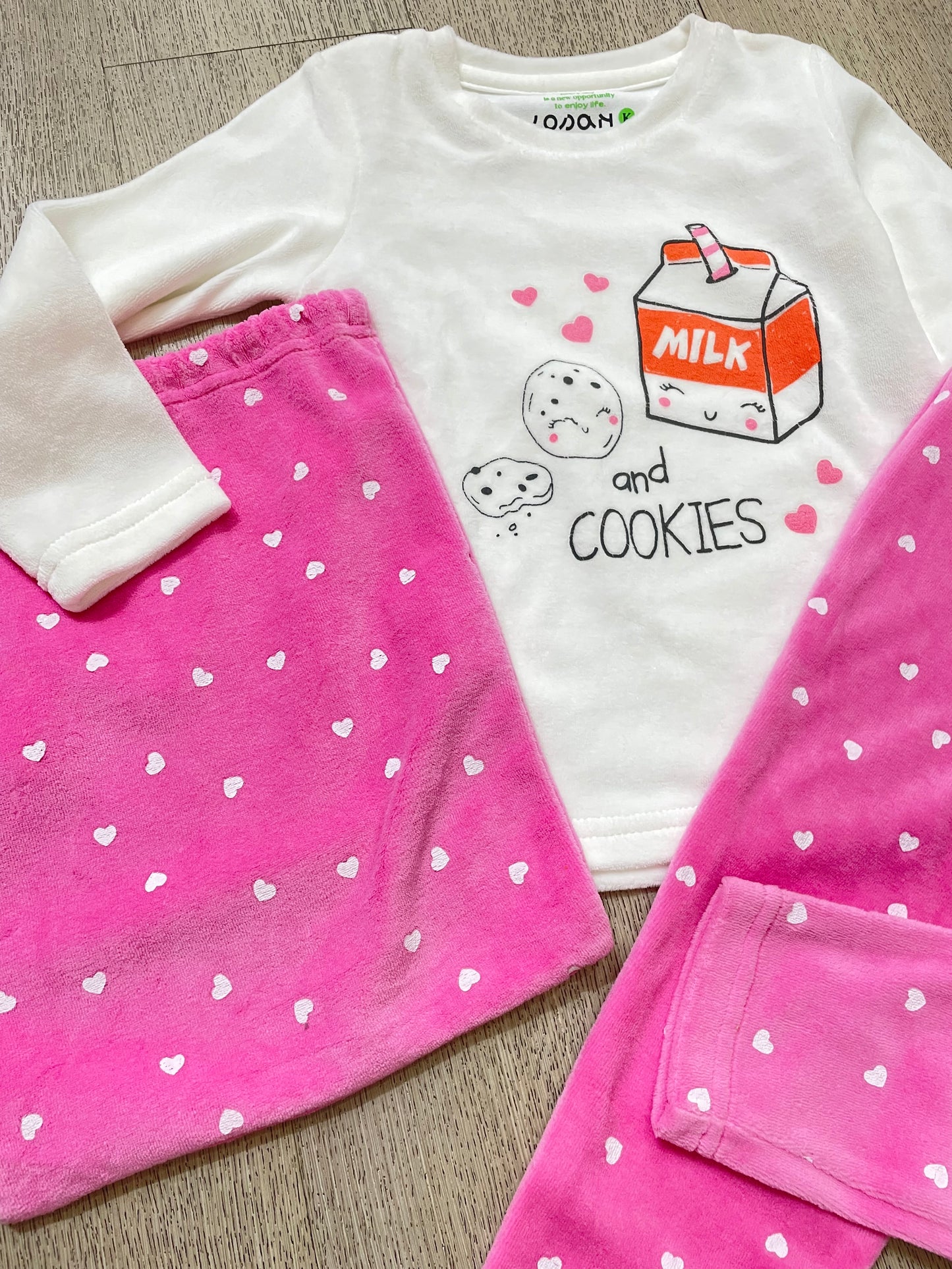 pijama milk, terciopelo. 3 piezas