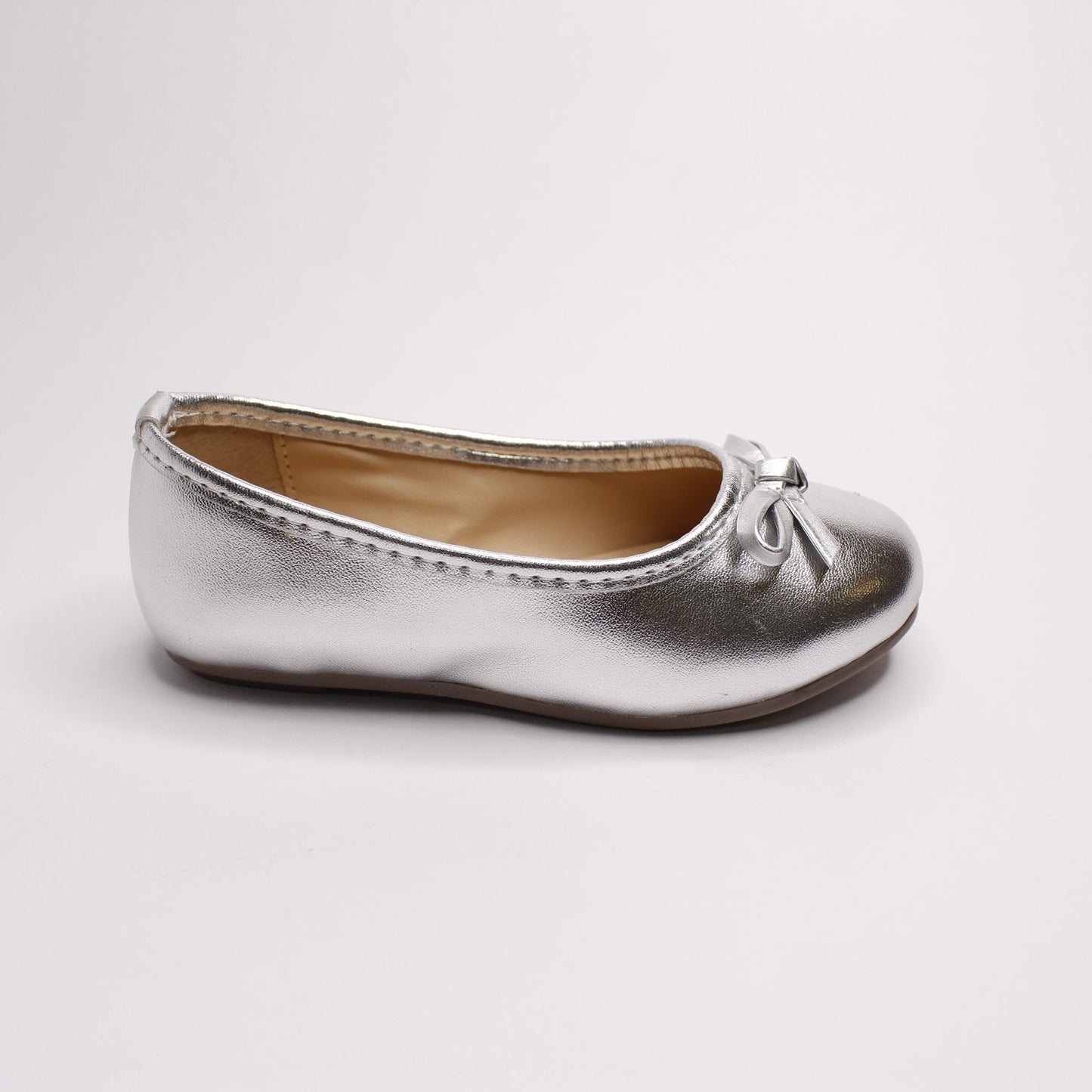 zapato plata metálico moñito al frente