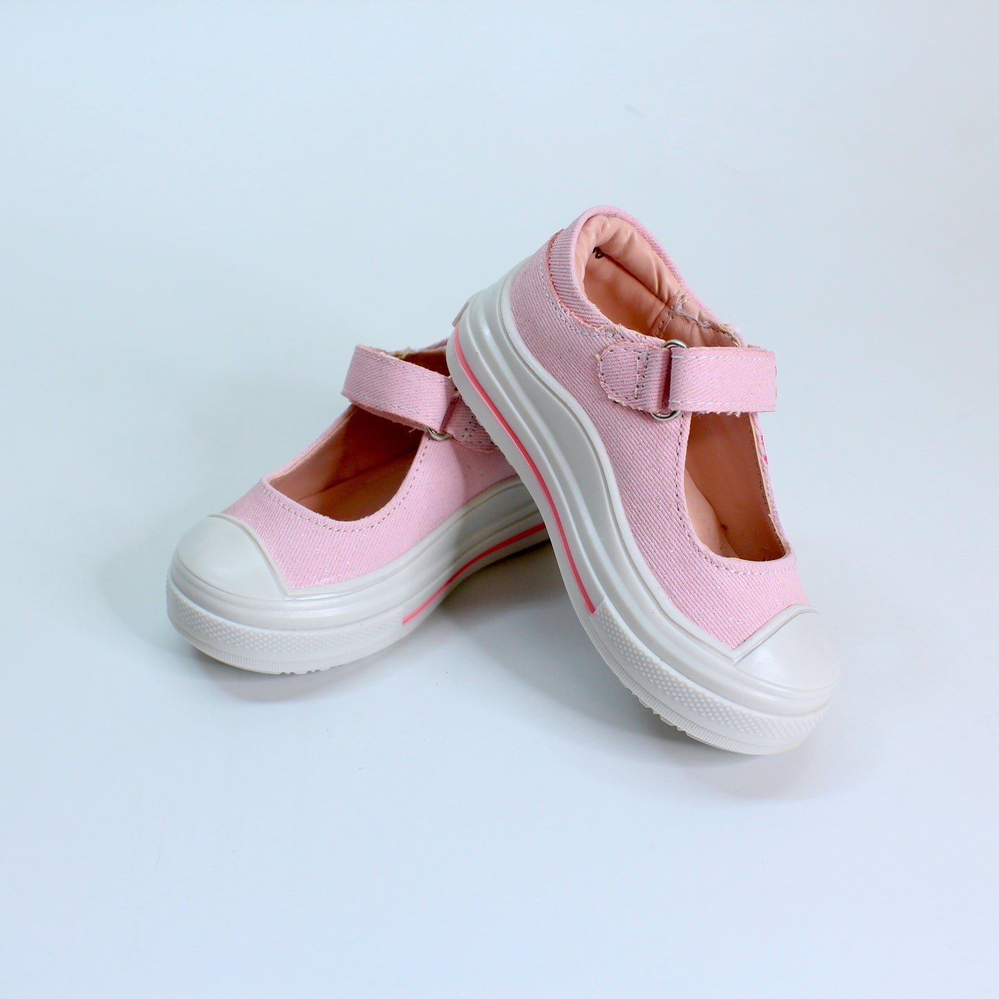 Tenis rosa con jareta de velcro