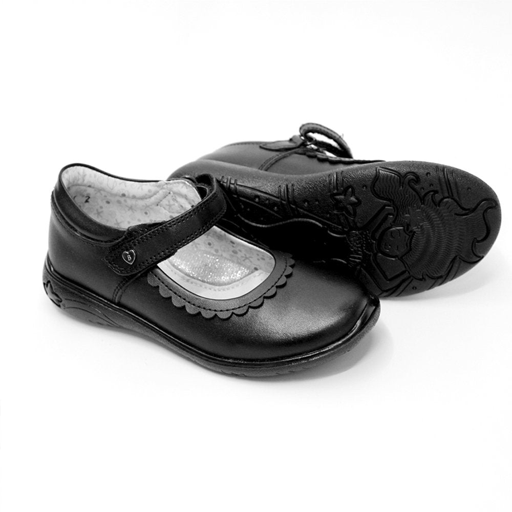 zapato escolar color negro, cierre de velcro