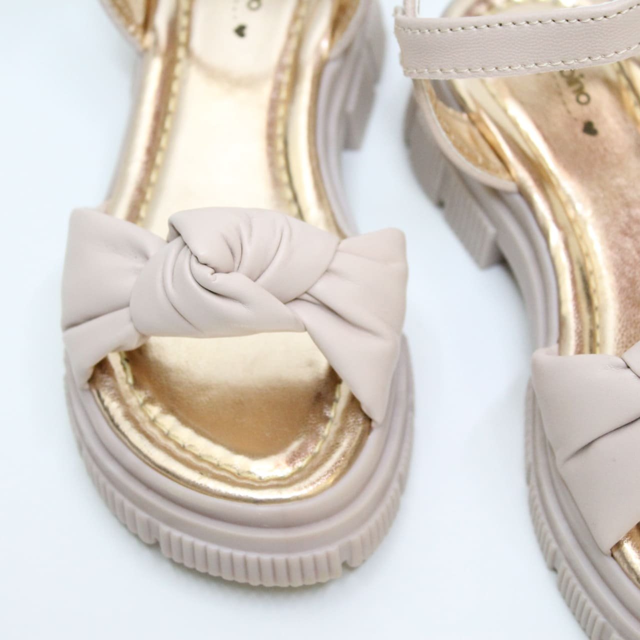 huarache nudo color nude, suela alta