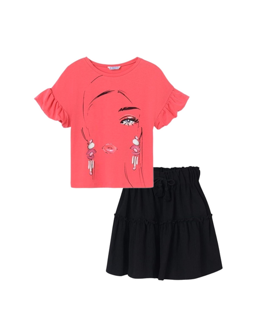 Set blusa fuscia  falda negra olan