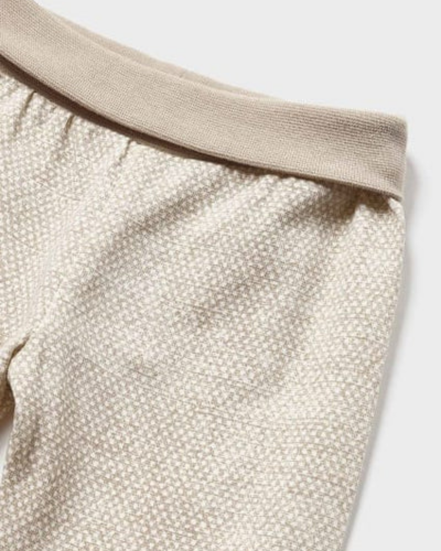 Conjunto dos piezas pantalón y jersey algodón ligero, beige