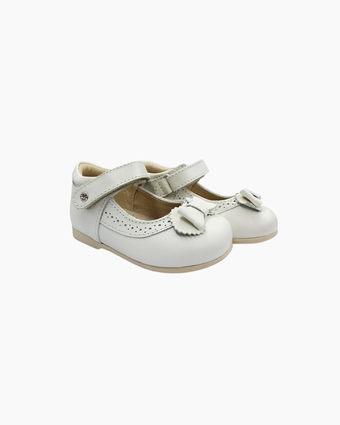 zapato de piel color hueso