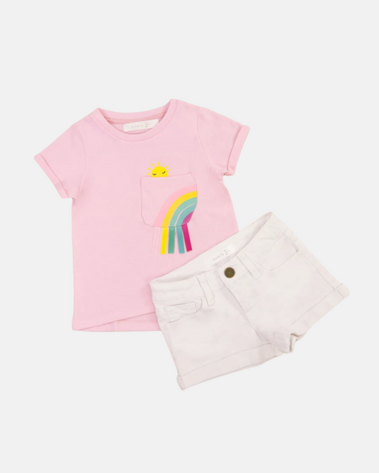 Set blusa rosa sol arcoiris, short blanco