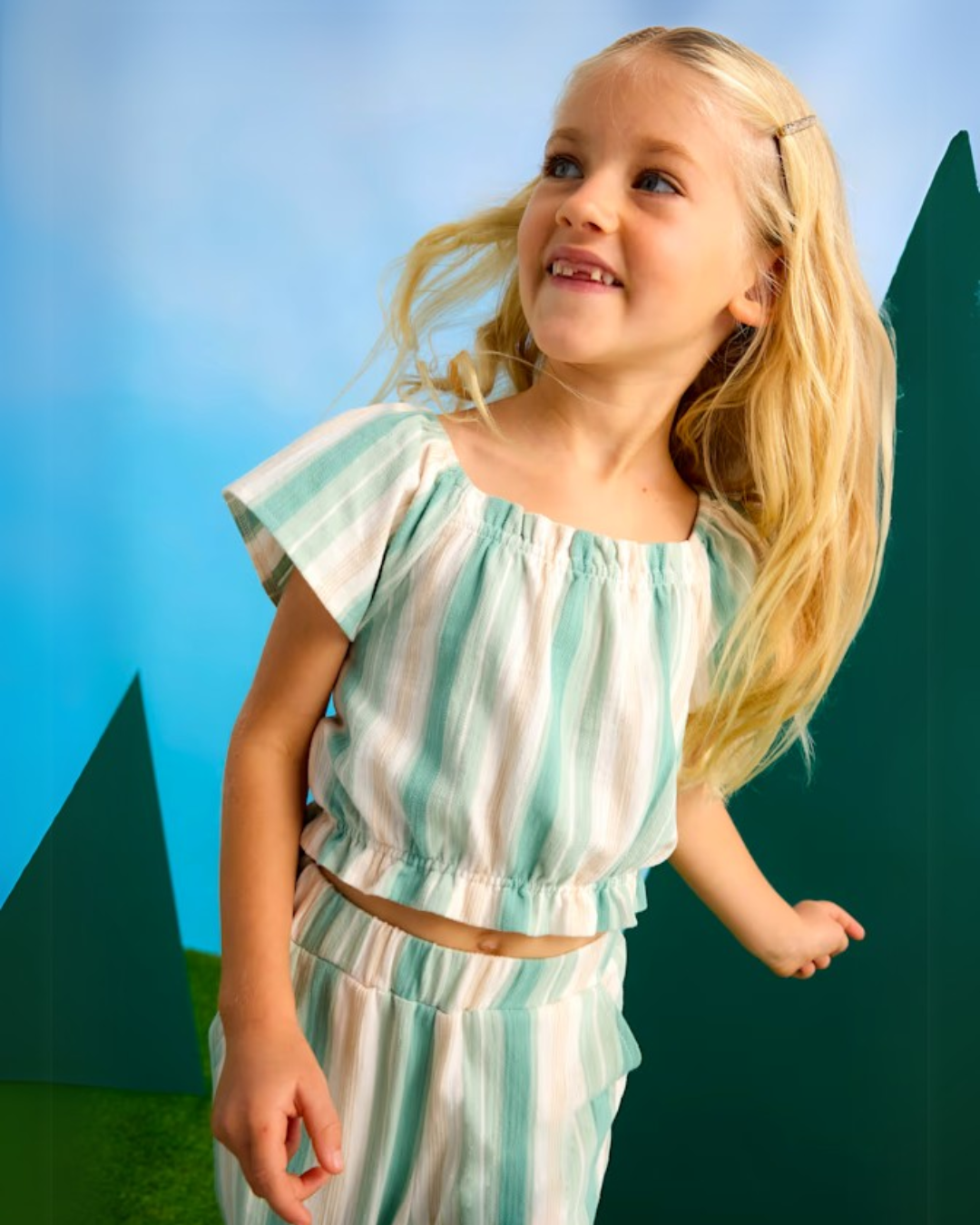 Conjunto de pantalón largo y playera rayas niña