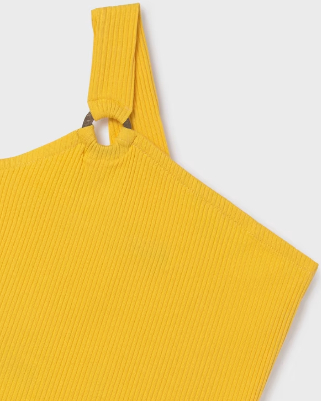 Blusa asimetrica, platano