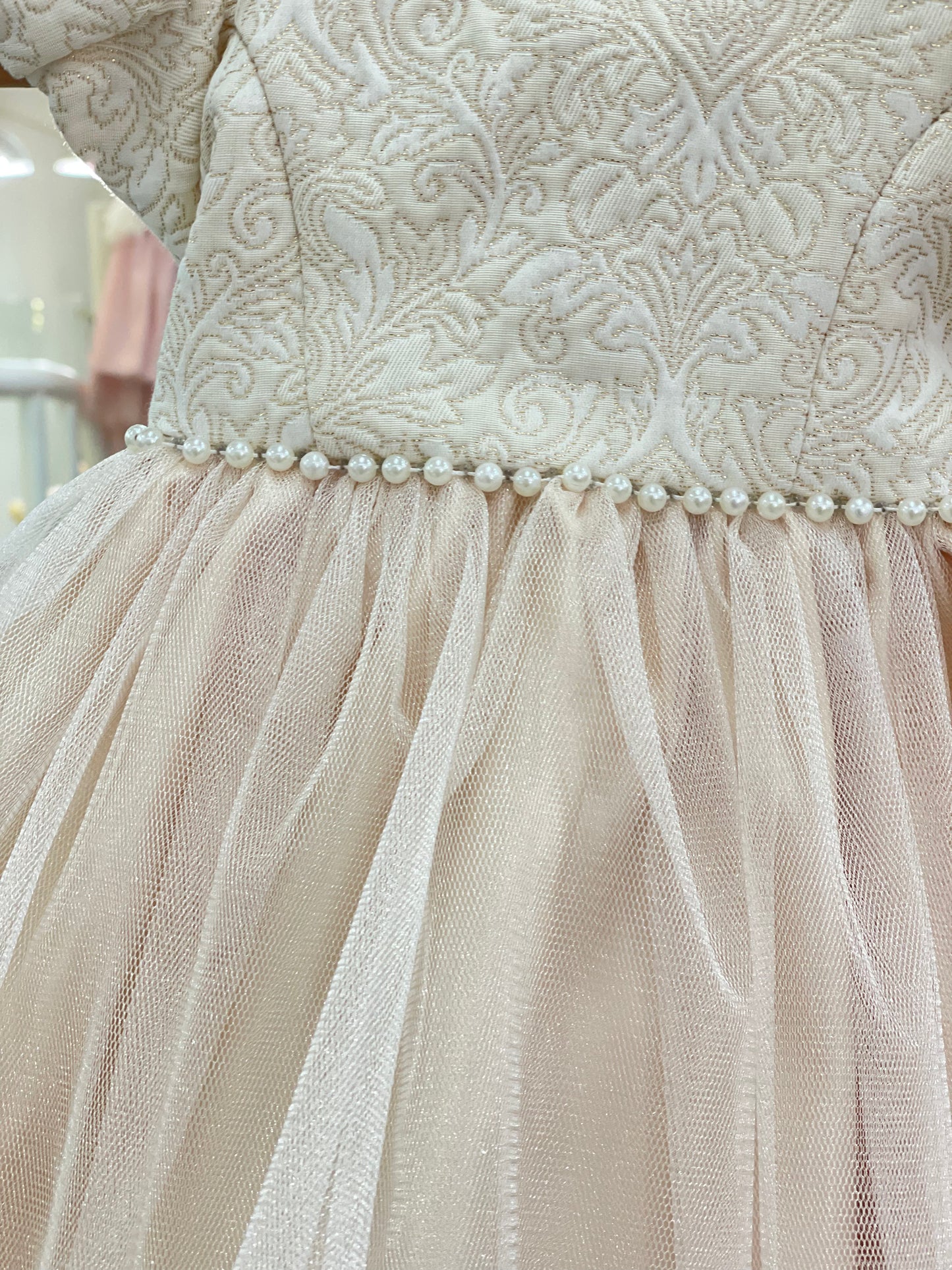 Vestido Champagne Talle Bordado