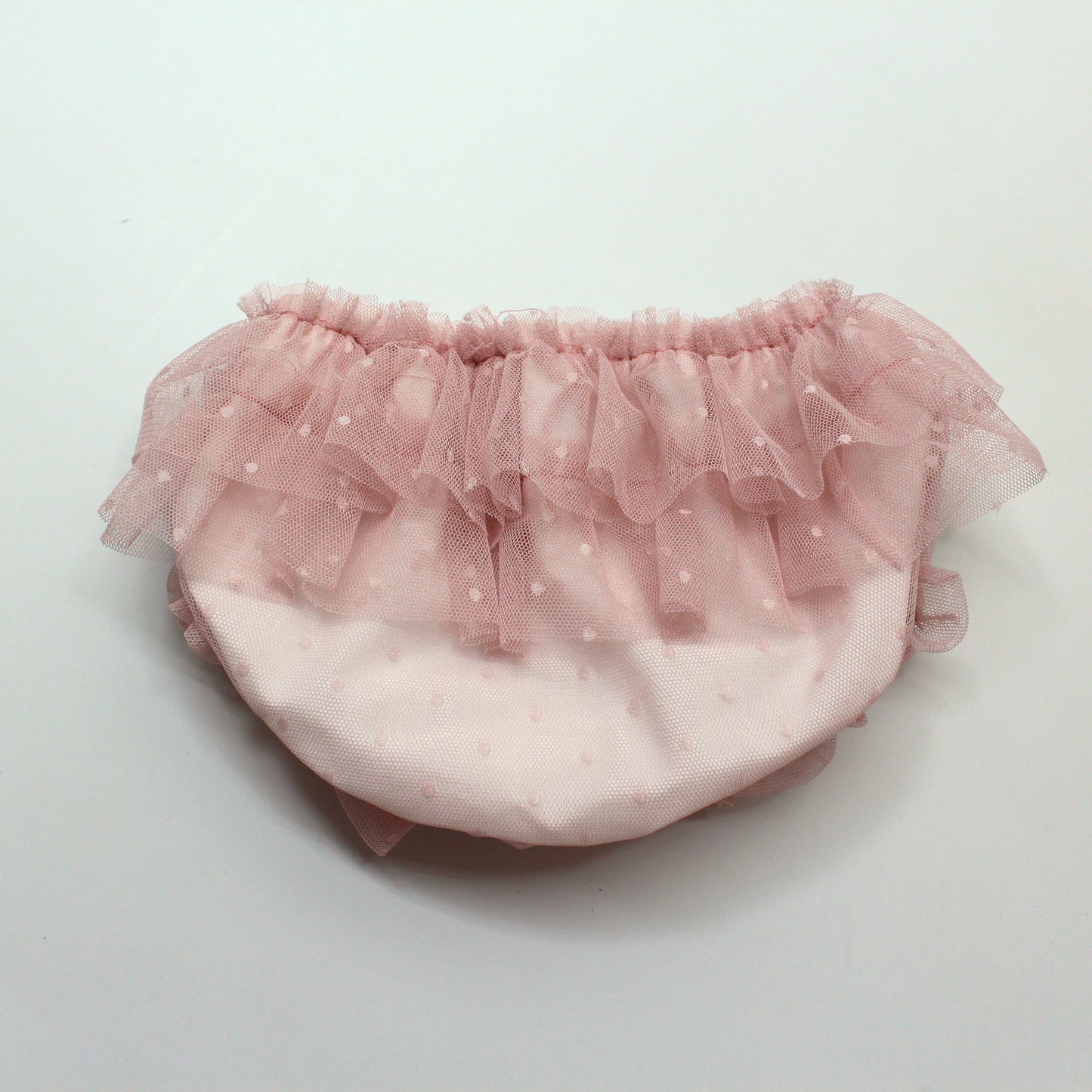 Vestido manga francesa, tonos blanco y rosa