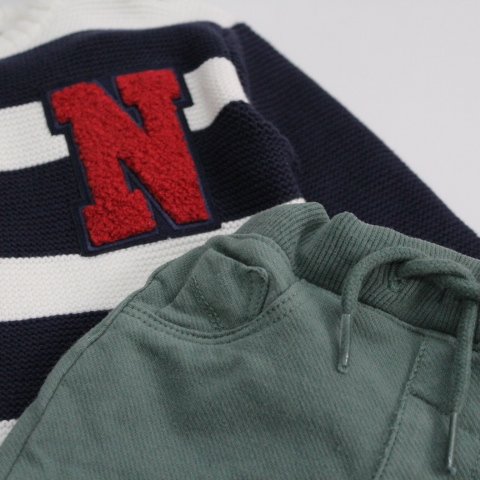 set suéter tejido con pantalón jogger color verde