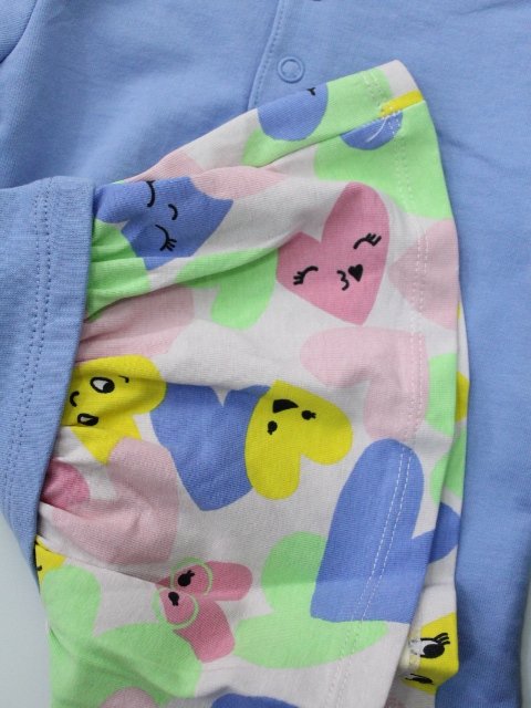 vestido lana azul, con falda prints corazones