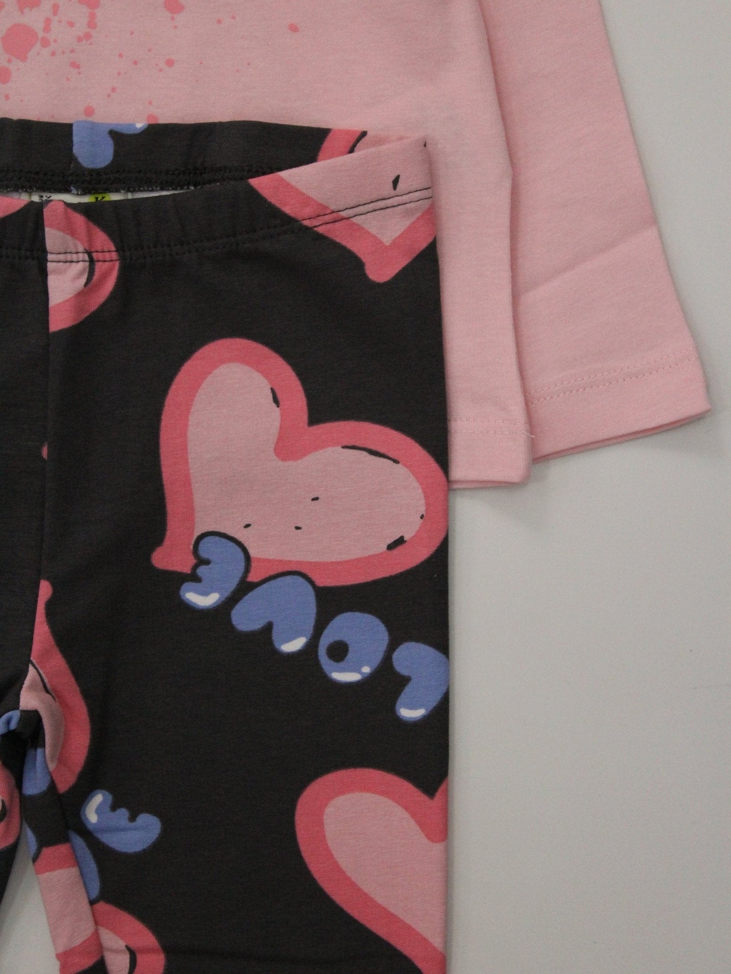 set blusa rosa leggins corazones