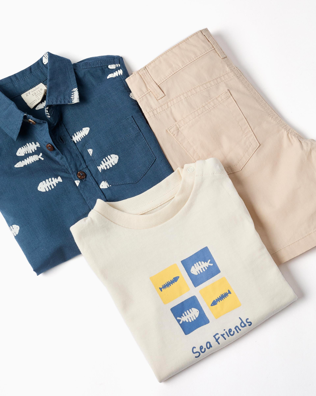 Conjunto Camisa + Camiseta + Bermuda para Bebé Niño 'Sardinhas', Azul/Beige