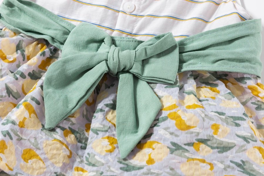 vestido estampado, espalda descubierta