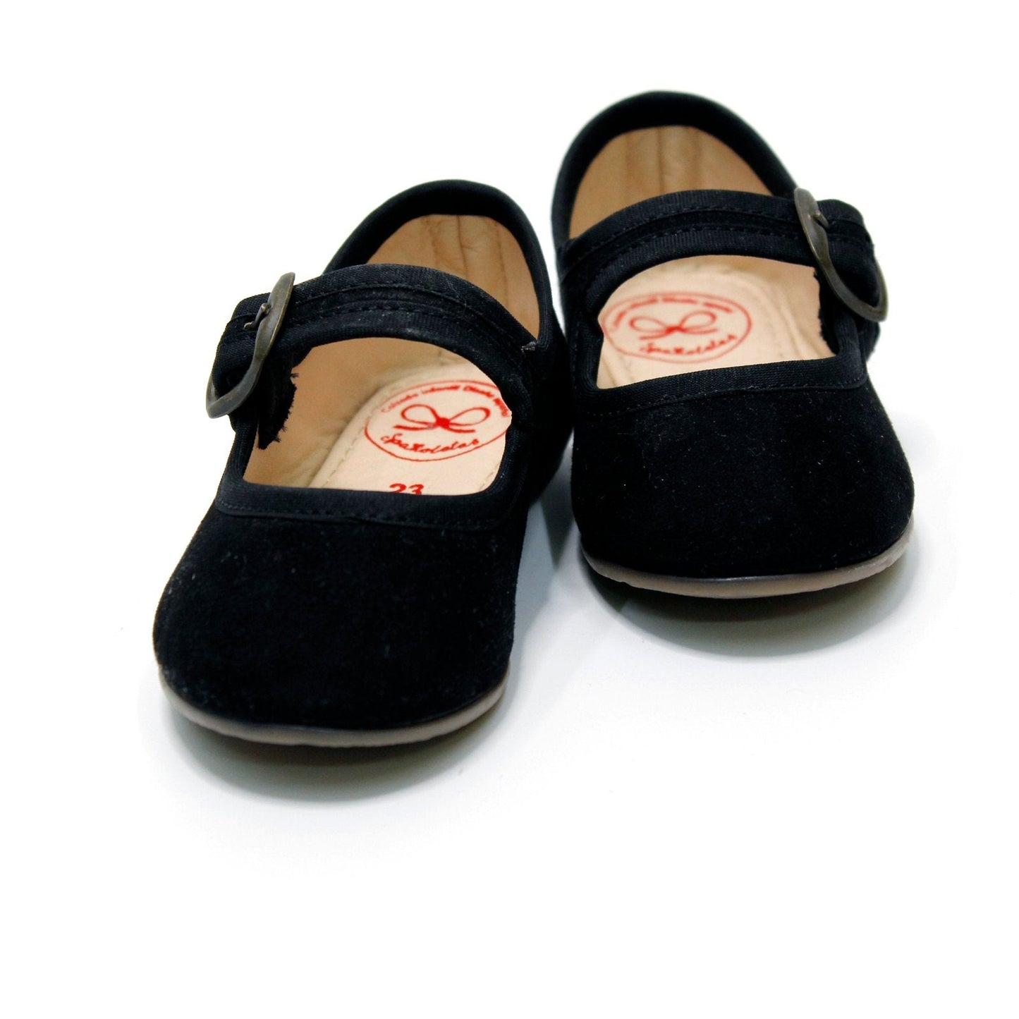 zapato negro de terciopelo